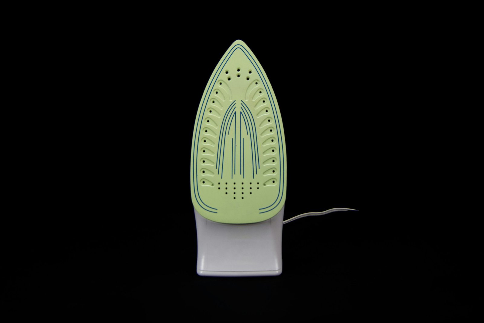 Unterseite eines Bügeleisens