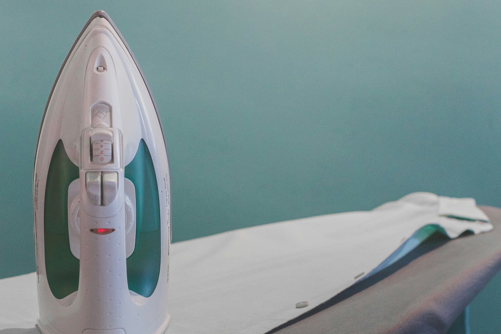 Bügeleisen im Haushalt